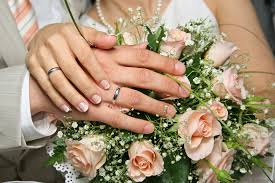 hands on bouquet